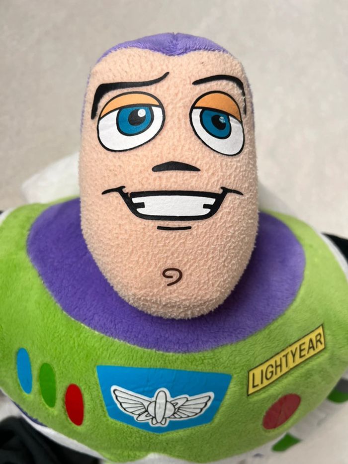 Peluche 70cm Buzz l’éclair 🚀 - photo numéro 4