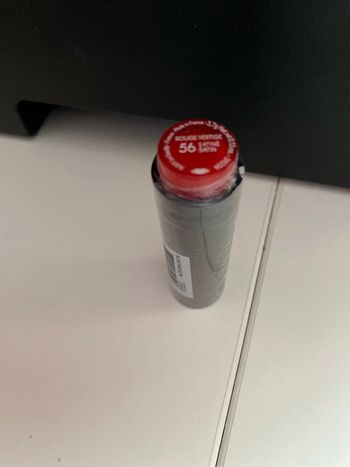 Rouge lèvres Yves Rocher Rouge Vertige  satiné 56