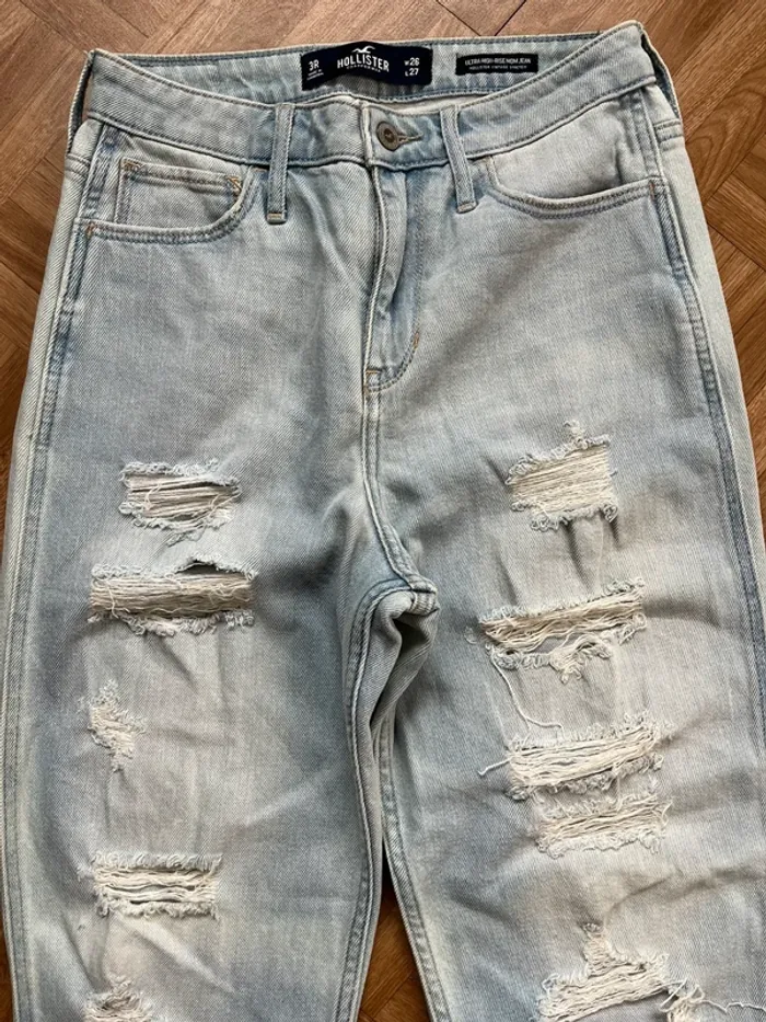 Pantalon jean bleu troué W26 L27 Hollister - photo numéro 2