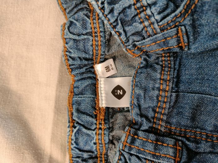 Jeans fille 6 mois - photo numéro 3