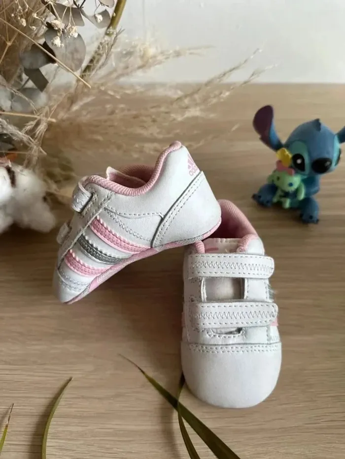 Chaussure basket bébé fille Adidas taille 17 - photo numéro 4