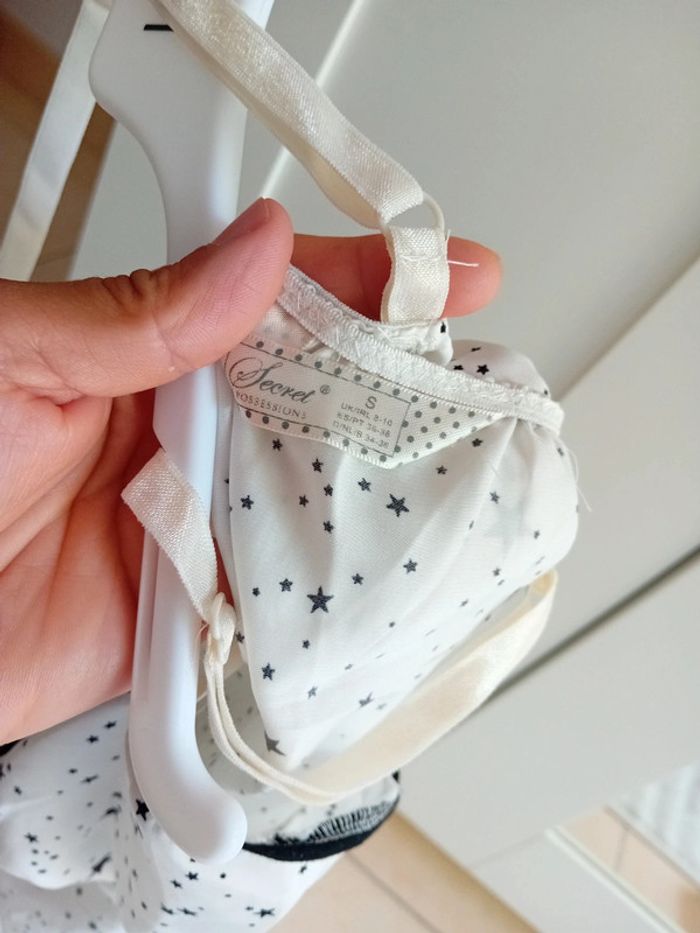 Top nuisette t.S primark 🖤🤍 - photo numéro 4