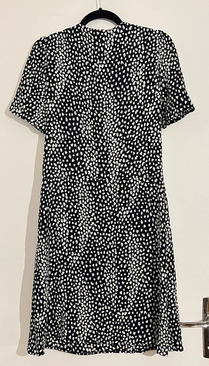 Robe Maje avec des petits cœurs Col V Taille 40 - photo numéro 12