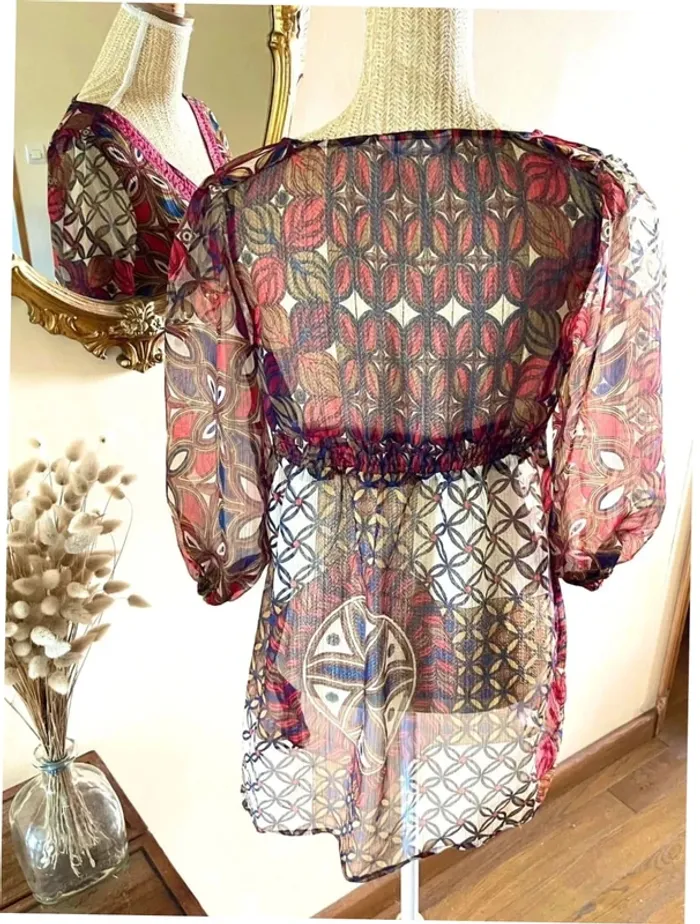 Sublime tunique léger décolleté en V motif géométrique - photo numéro 9