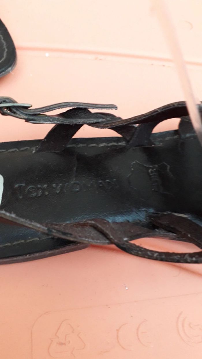 Sandales entre doigts et brides marrons,  tout cuir - photo numéro 4