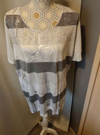 Tee shirt