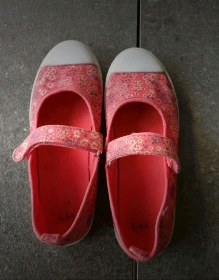 Sandales en 34 - photo numéro 2