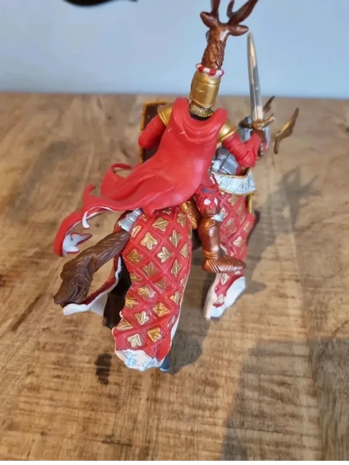 Figurine chevalier et cheval papomaitre des armes cimier cerf - photo numéro 4