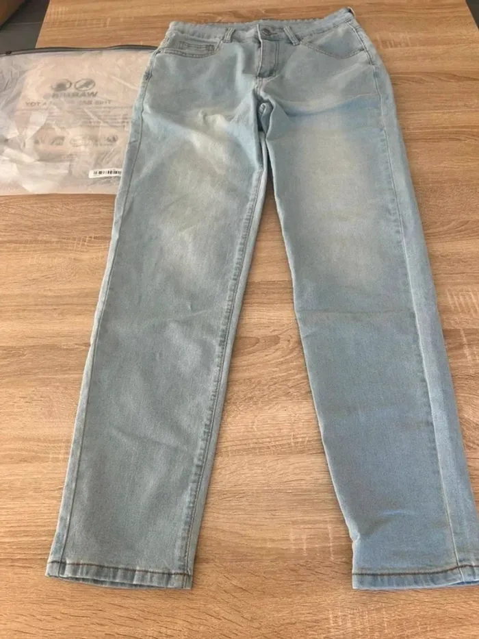 Jeans neuf taille M