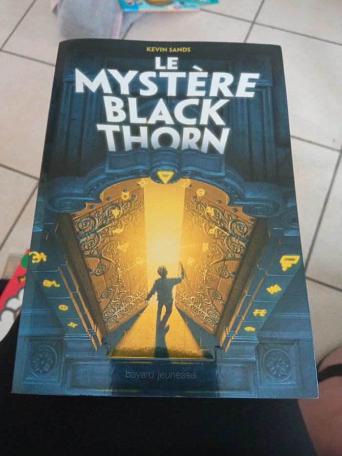 Le mystère black thorne