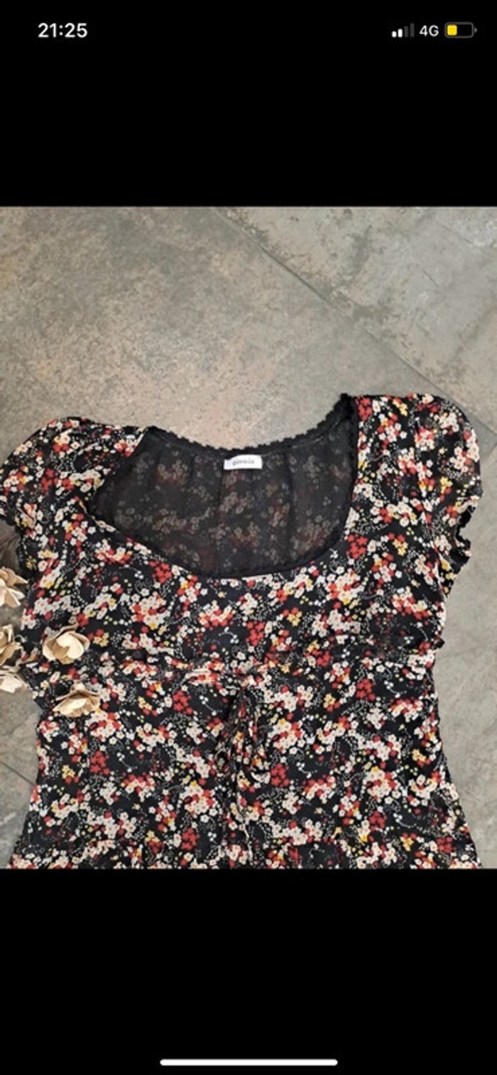 Robe fleurie - photo numéro 4