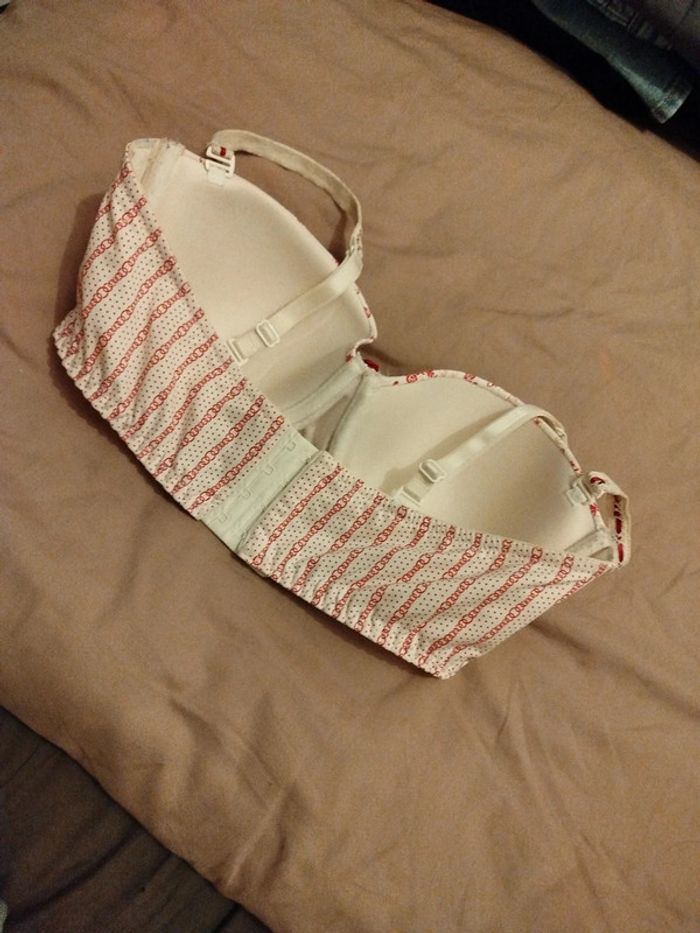 Soutien gorge - photo numéro 2