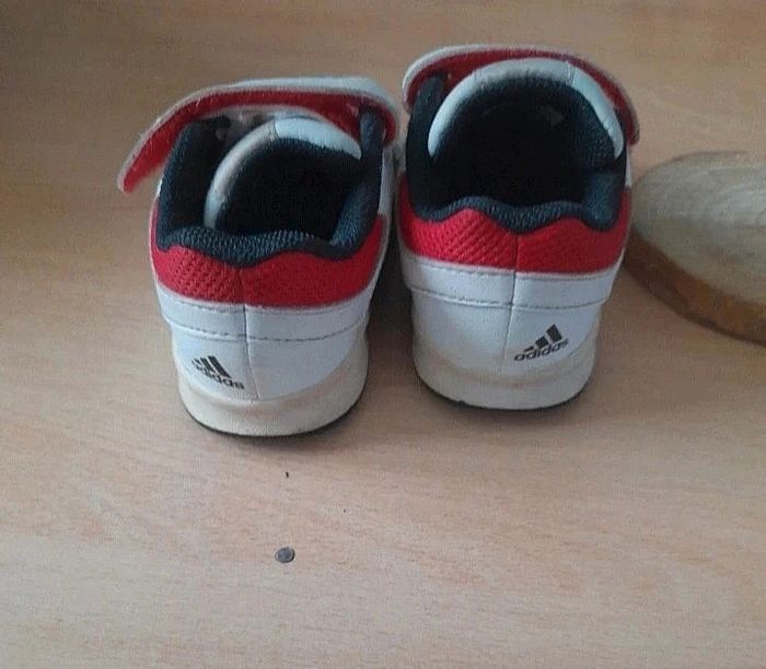 Basket Adidas Pointure 21 - photo numéro 3