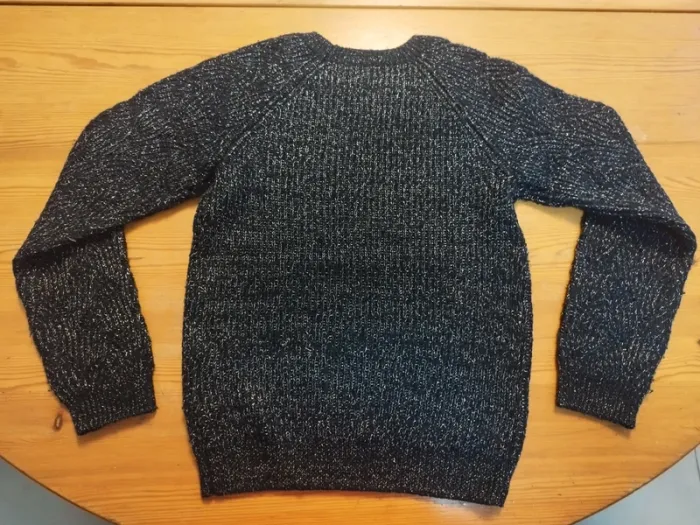 Pull noir et doré - photo numéro 3