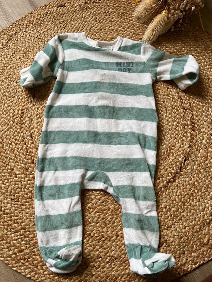 Lot pyjama 12m - photo numéro 8