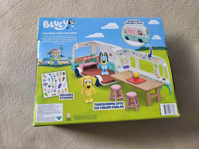 Bluey's ice cream truck playset - photo numéro 4
