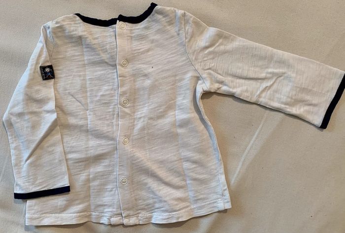 Tee-shirts légé manches longues 9 mois - photo numéro 4