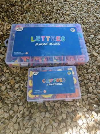 Lettres et chiffres magnétiques 