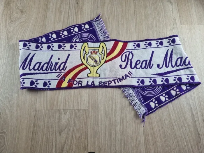 Écharpe Real Madrid officielle - photo numéro 2