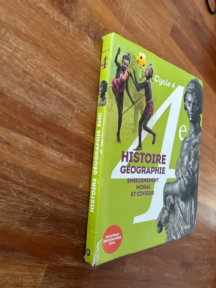 Livre histoire-géographie, enseignement, moral et fus civique quatrième - photo numéro 2