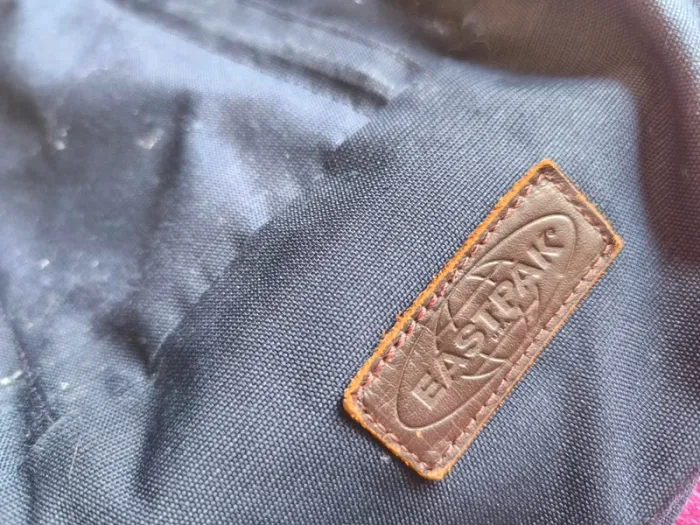 Sac à dos Eastpak bleu marine - photo numéro 4