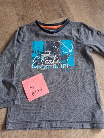 Tshirt manches longues 4 ans