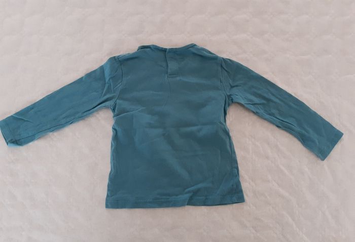 Lot de 2 tee shirts manches longues taille 18 mois - photo numéro 5