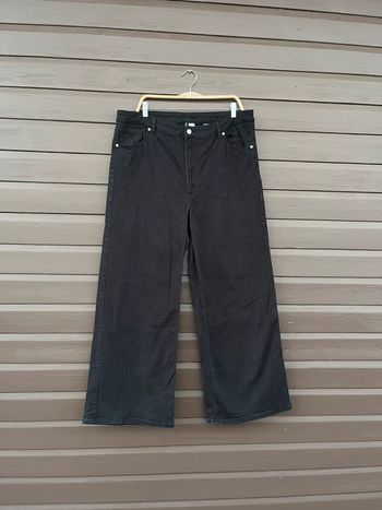 Pantalon taille haute et jambes larges H&M