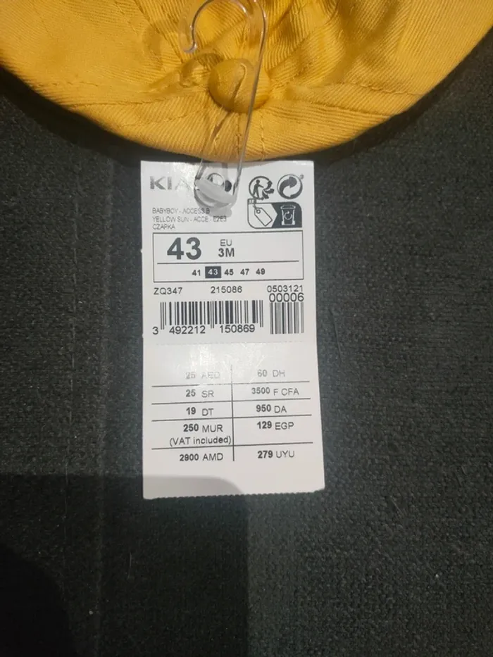 Casquette moutarde garçon neuve 3 mois - photo numéro 2
