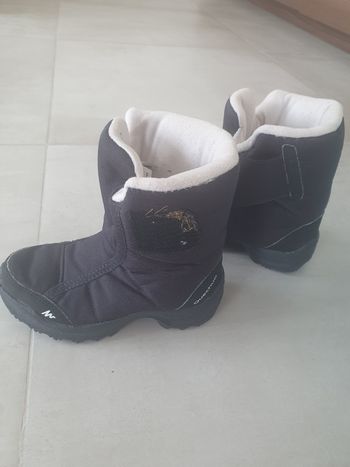 P 28 botte fourrée neige ski Quechua