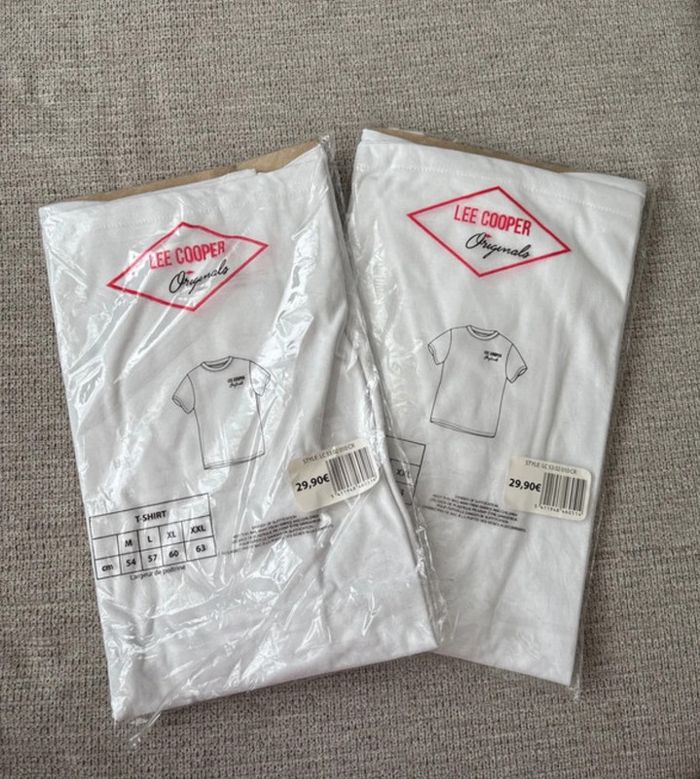 Lot 2 tee-shirts blanc - photo numéro 2