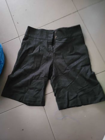 Bermuda en laine taille 38  yumi mazao