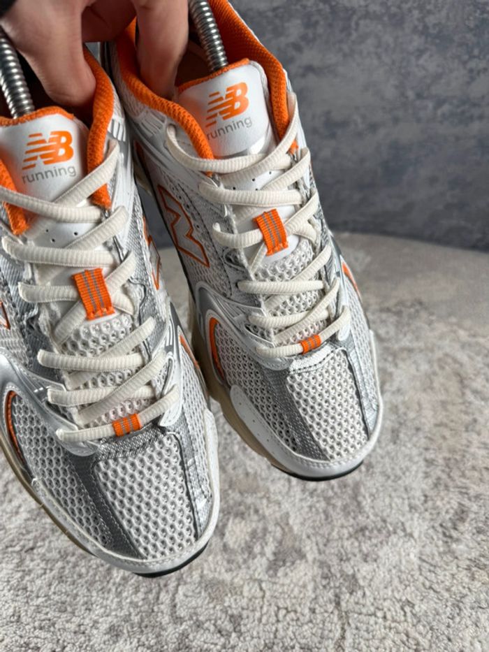 New Balance 530 Running Abzorb - White & Cream & Orange - photo numéro 11