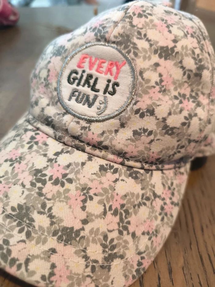 Casquette - photo numéro 2