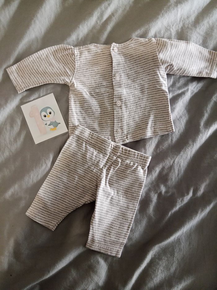Ensemble à rayures roses / gros 1 mois - photo numéro 4
