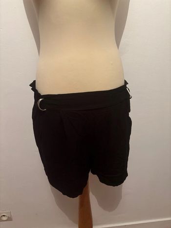 Short noir femme taille L de marque Jennyfer