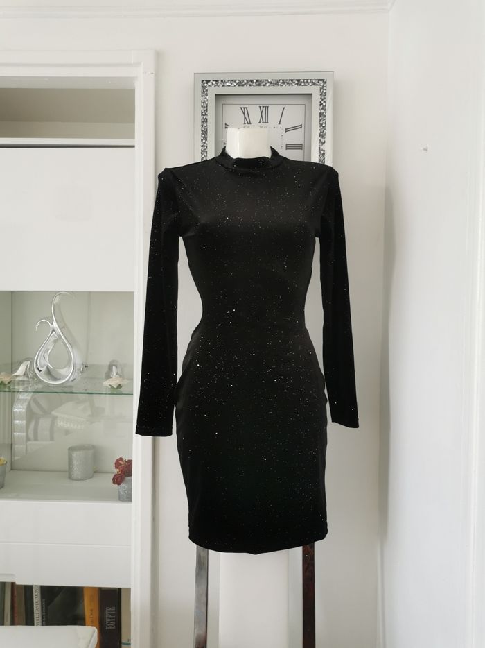 🖤🤍Magnifique Robe Sexy Dos Nu Shein 🖤🤍 - photo numéro 5