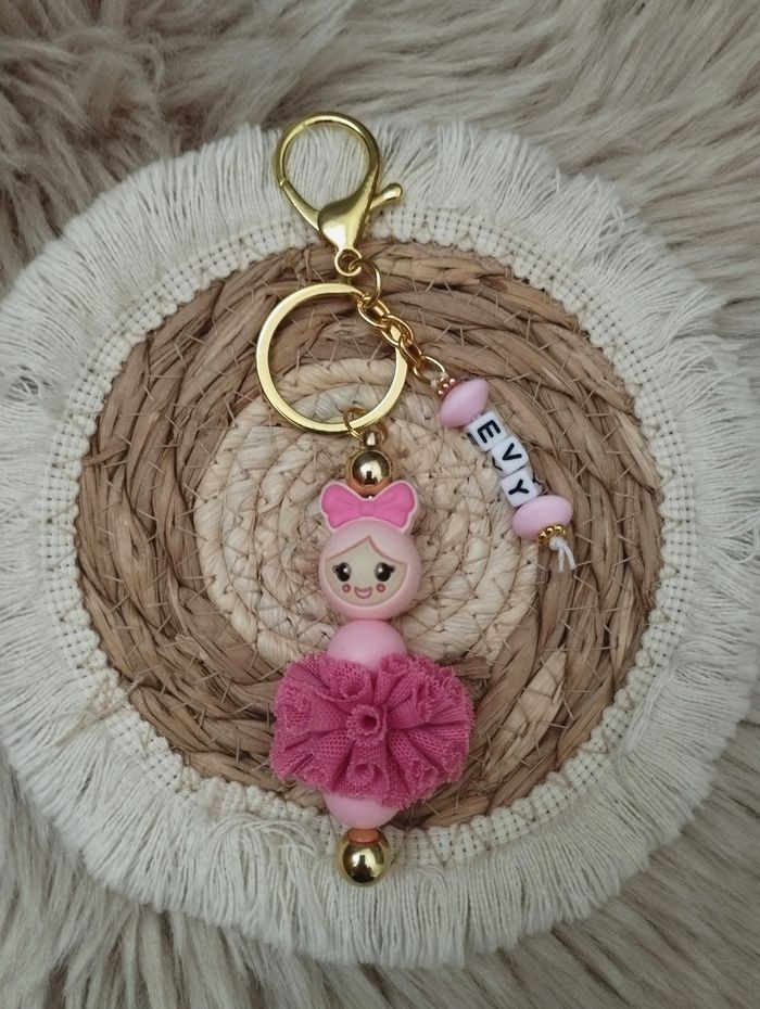 Porte clé poupee