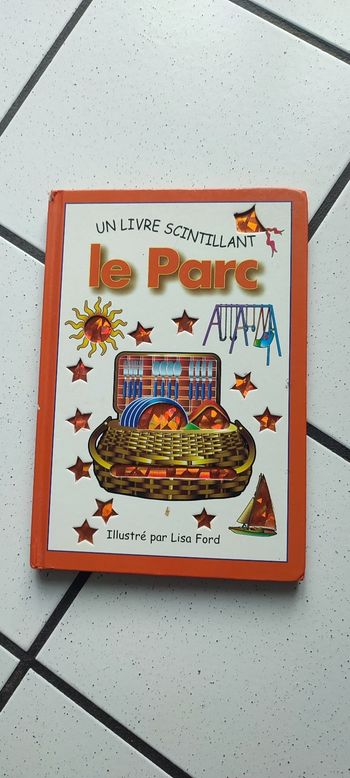 Un livre scintillant le parc