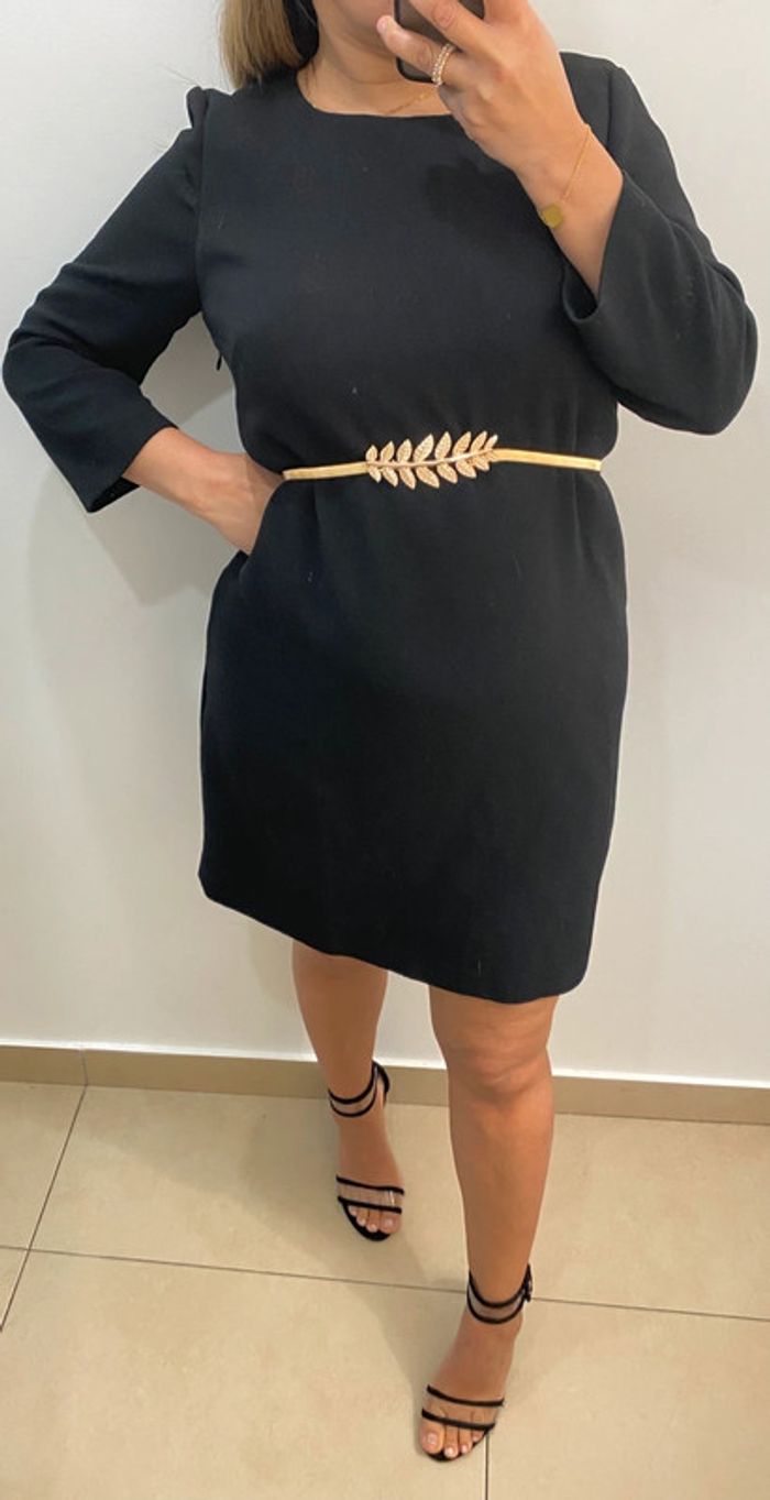 Superbe Robe Droite Dos Nu Taille 42 - photo numéro 3