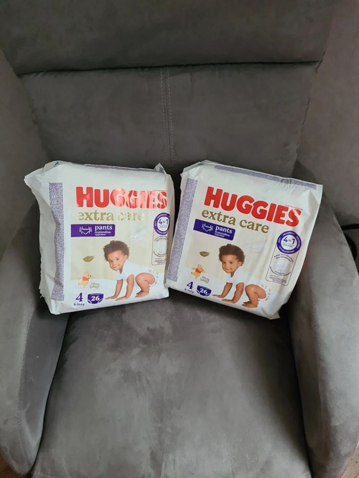 Lot de 2 paquets  de pants (4) huggies