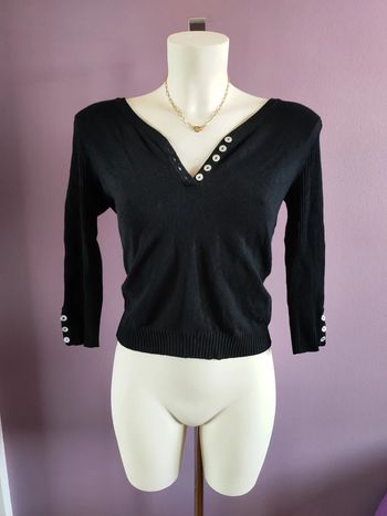 Pull noir vintage boutons en nacre