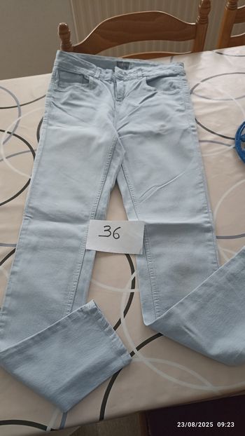 Jean skinny 36 kiabi bleu ciel
