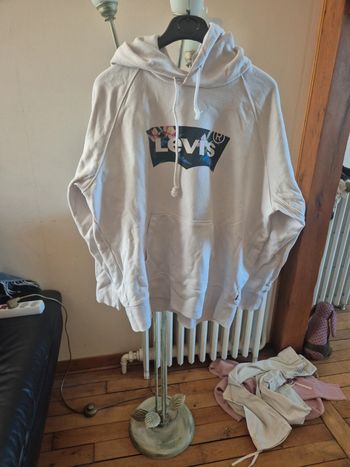 sweat à capuche levi's oversize taille 40