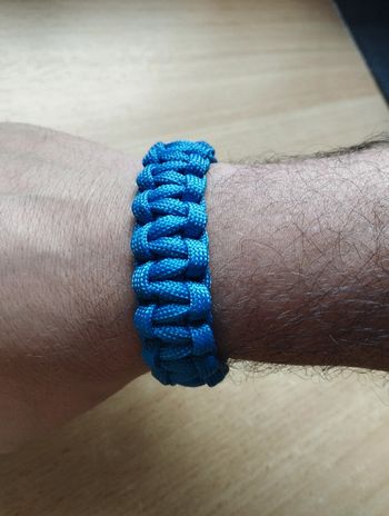 Bracelet de survie paracorde homme bleu