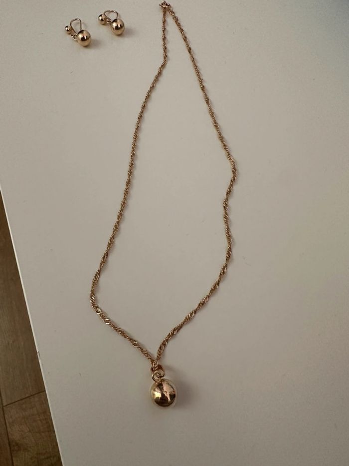 Ensemble collier et boucles d’oreilles - photo numéro 4