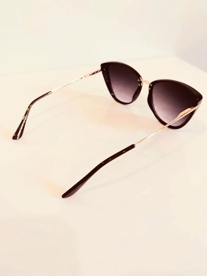 Lunette de soleil femme cats bordeaux et dorée verres dégradés UV protection catégorie 3 - photo numéro 5