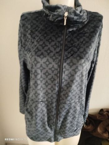 #kytie44femme. Gilet manches longues taille 44/46