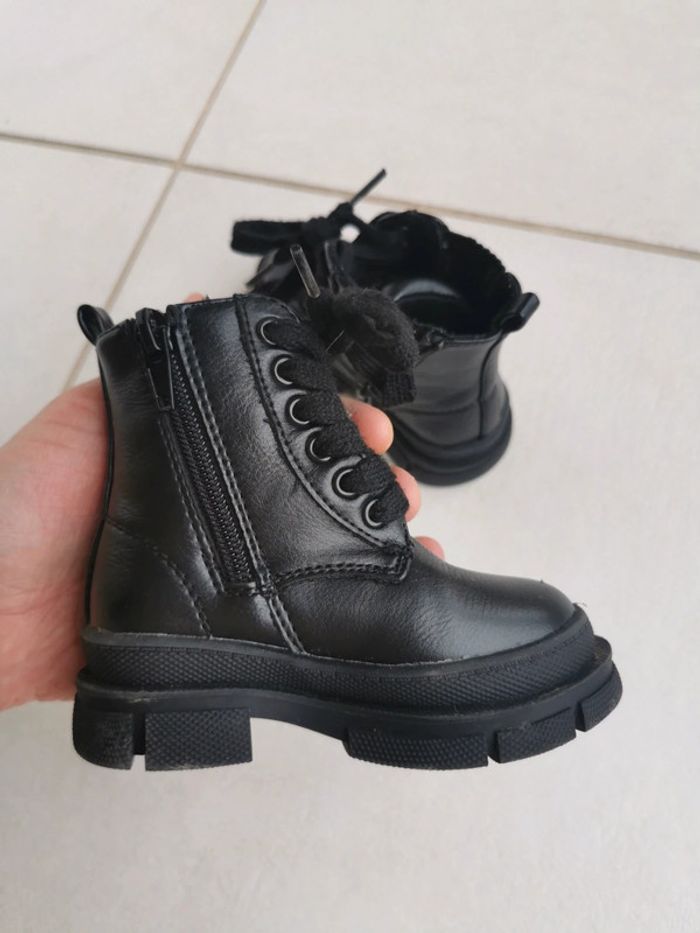 Bottines noir taille 21 - photo numéro 2