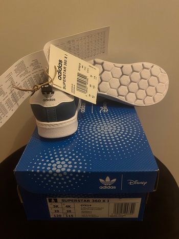 Chaussures AdidasxDisney enfant